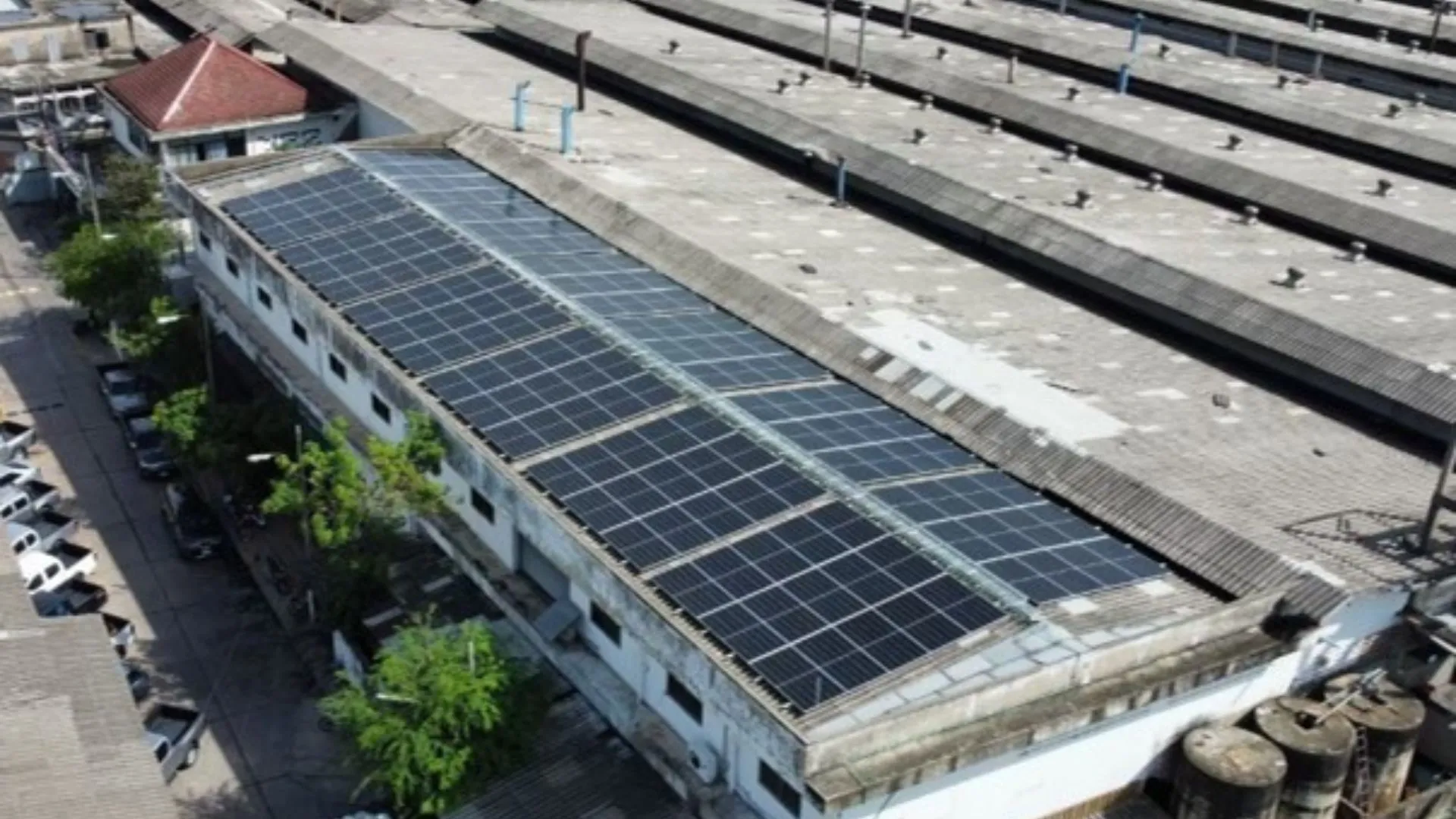 โซลาร์เซลล์บนหลังคาโรงงาน กำลังไฟการผลิตติดตั้ง 237.6 kW