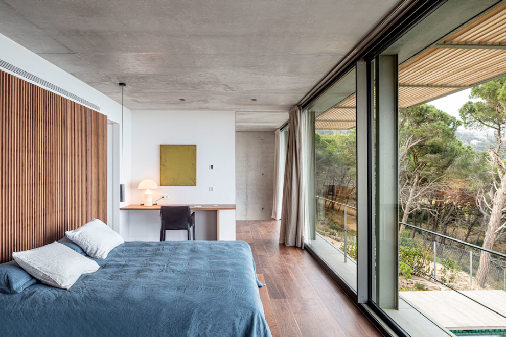 AMBIAL_Folding_Sliding_Door